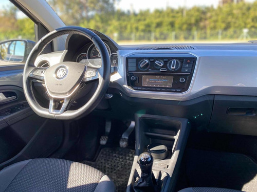 Volkswagen Up! 2018 1.0 High Up! 75cv 5 P