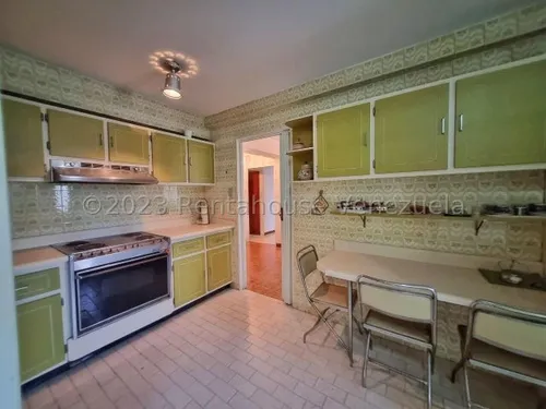 Apartamento En Venta. 24-5877