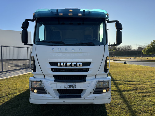Iveco Cursor 330 6x2 Con Eje Neumático