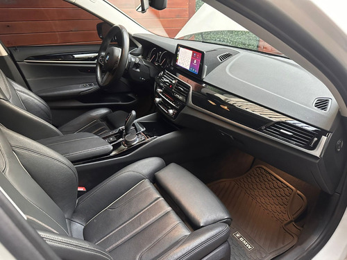 BMW Serie 5 3.0 530ia Sportline