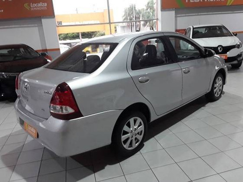 Toyota Etios 1.5 X Plus Sedan 16v Flex 4p Automático