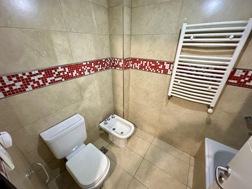 Departamento Dos Ambientes En Alquiler, Lomas De Zamora