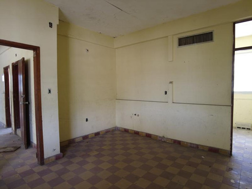 Renta Edificio 3 Pisos 650 M² Col. Centro Tuxpan Veracruz
