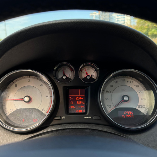 Peugeot 408 1.6 Feline Hdi 115cv