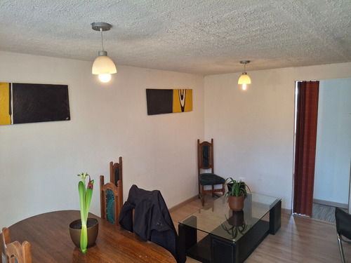 Acogedora Casa En Tranquilo Barrio De San Bernardo