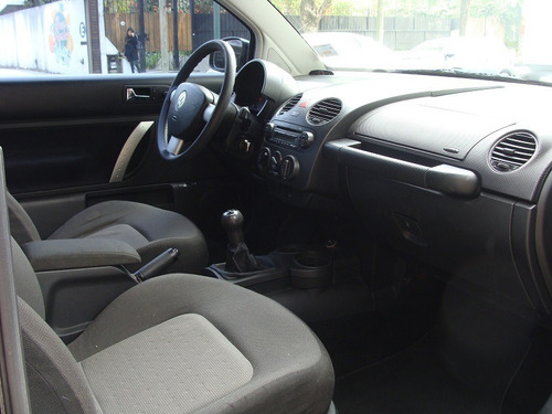 Volkswagen New Beetle 2.0 Manual 2007 Cubiertas Nuevas