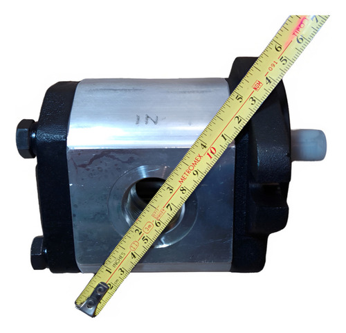 Bomba Hidráulica Engranes 8.3 Galones/1750 Rpm 18cc/rev