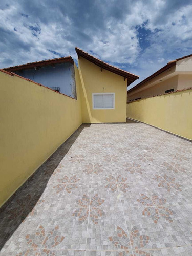 Imagem 1 de 12 de Casa Geminada 2 Quartos,1 Suíte,4 Vagas De Garagem 786