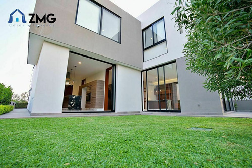Espectacular Casa En Zona Andares