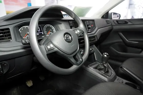 Volkswagen Virtus Trendline Placa Luy658