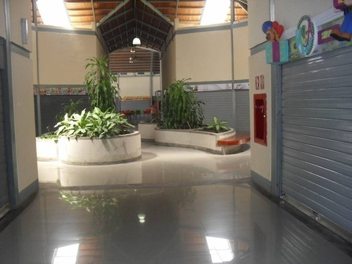 Imagen 5 de 9 de Remax Infinity Alquila Local Comercial En Cc Metro Market, Listo Para Ocupar!! 125075 Frances Mijares 04144990396