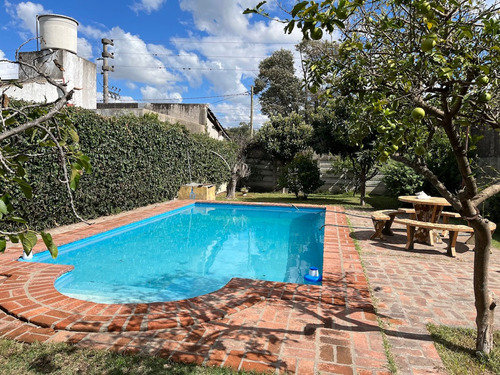 Venta Casa 5 Amb Con Pileta  Pilar -barrio Abierto