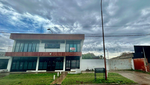 Vende Local Comercial En Santa Rosa