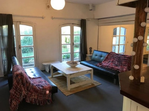 Casa En Venta De 5 Dormitorios En El Tesoro