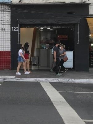 Imagem 1 de 5 de Vendo Hamburgueria E Frango Frito