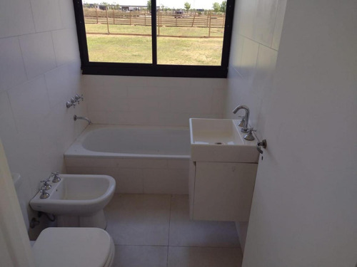 Imagen 7 de 20 de Casa - Araucarias