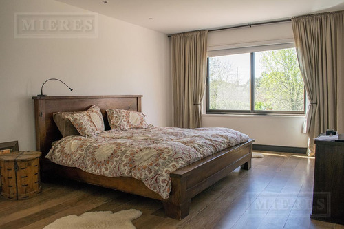 Casa De 550 Mts En Venta En Ayres De Pilar