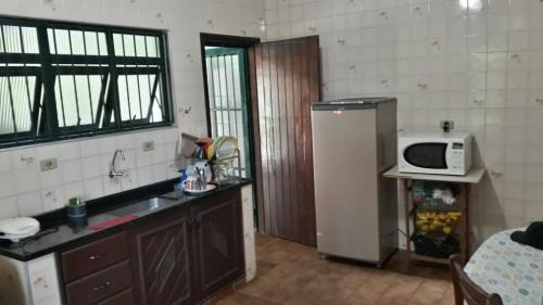 Casa Perto Da Praia Com Piscina, 3 Quartos Aceita Financiar!