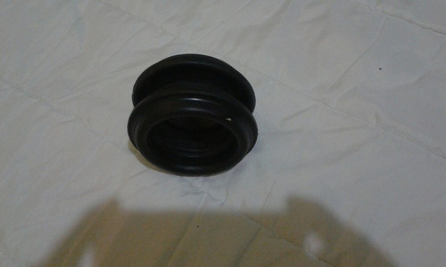 Goma De Caucho De Cardan Ch Luv 2.3 / Trooper (1x2)