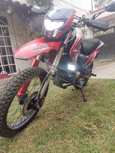 Veloci Xeverus 250