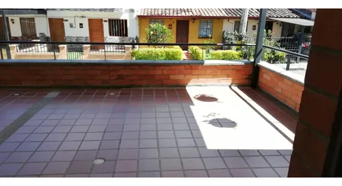 Local Para Arriendo En Jardines Del Tambo
