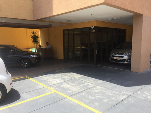 Imagem 10 de 14 de Sala Comercial Para Alugar Na Rua Américo Brasiliense, Alto Da Boa Vista, São Paulo - Sp - Liv-3170