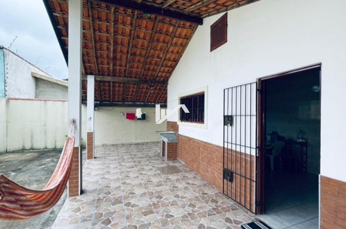 Imagem 4 de 19 de Linda Casa No Jardim Jamaica Em Itanhaém C/02dormitórios Aceita Financiamento Bancário