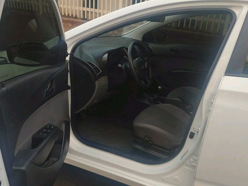 Imagem 7 de 12 de Hyundai Hb20s Unique 1.0 12v Flex