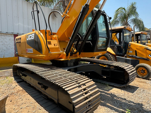 Excavadora Jcb