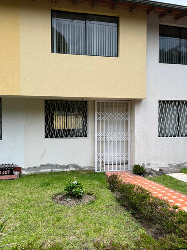 Imagen 1 de 19 de Casa De 3 Dorm. De Arriendo Alquiler Dentro De Conjunto En El Valle De Los Chillos