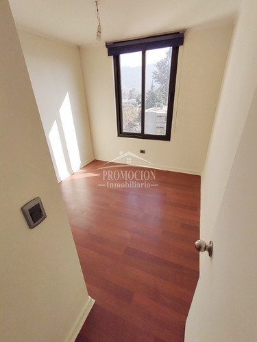 Excelente Ubicación! 3 Habitaciones 2 Baños + 1 Est 1 Bod