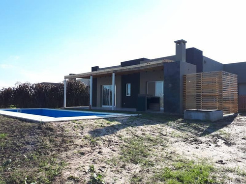 Imagen 9 de 23 de Casa En Venta En El Canton Barrio Puerto Lote A Espejo De Agua