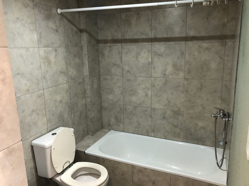 Imagen 6 de 9 de Venta Monoambiente Flores
