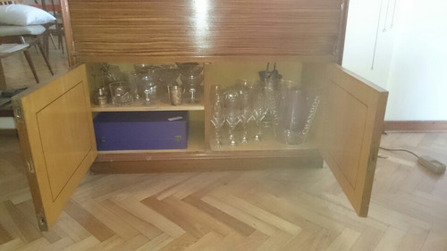 Mueble De Madera Guarda Copas Y Botellas (no Hago Envíos) (Usado)
