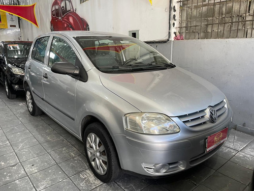 Volkswagen Fox 1.0 Plus Total Flex 5p