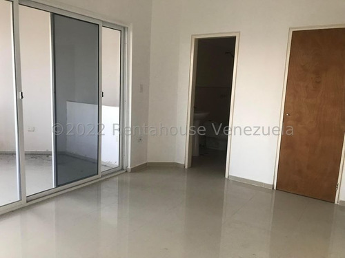 Imagen 8 de 12 de Marol Rentahouse Vende Apartamento En El Parral Valencia 22-21690