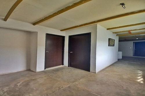 Imagen 7 de 13 de En Venta Y Alquiler Local En La Av. La Costanera De Nueva Barcelona