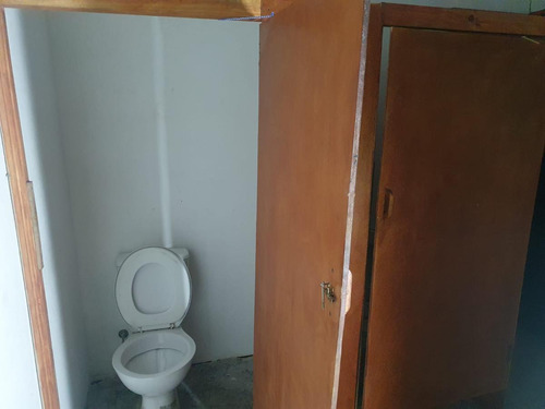 Imagen 8 de 9 de Juan Carlos Gomez Esq Peatonal Sarandi