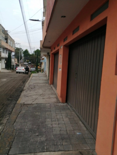 Rento Habitación Individual Para Estudiante Mujer