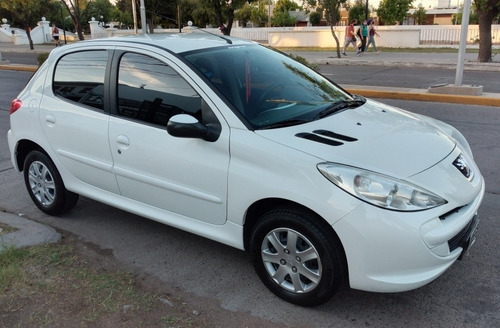 Peugeot 207 1.4 Active 75cv 2014