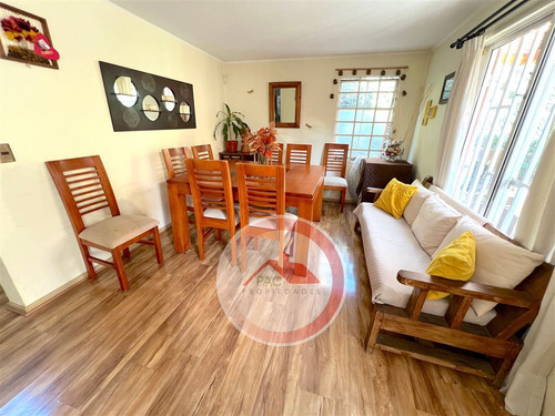 Casa En Venta De 3d/3b En Microbarrio, Valle Lo Campino