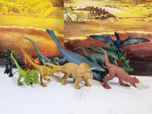 Jurassic World Mini Action Dinos Battle Damage (Usado)