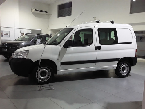 Imagen 2 de 9 de Citroën Berlingo 1.6 Hdi 92 Bussines Mixto