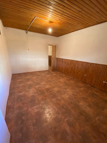 Alquiler Apartamento Tipo Casa En Unión. 1 Dormitorio. Patio