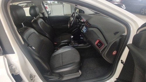 Imagem 8 de 12 de Chevrolet Onix Effect 1.4