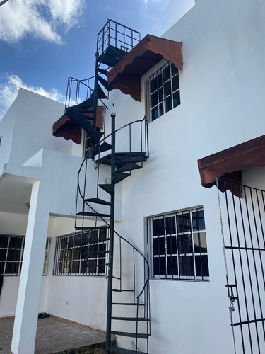 Vendo Imponente Casa De 3 Niveles