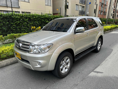 Toyota Fortuner 2.7l 4x4