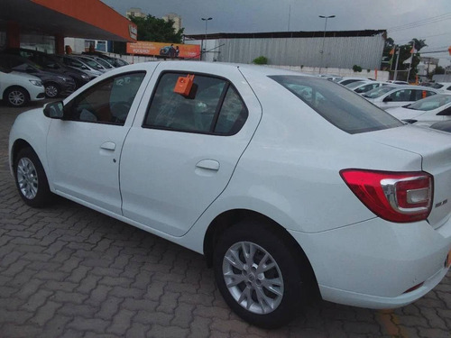 Imagem 7 de 8 de Renault Logan 1.0 12v Sce Flex Zen Manual