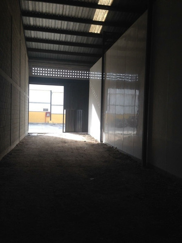 Imagen 6 de 10 de Se Vende 1365 M2 De Galpón 570 M2 Área De Refrigeración