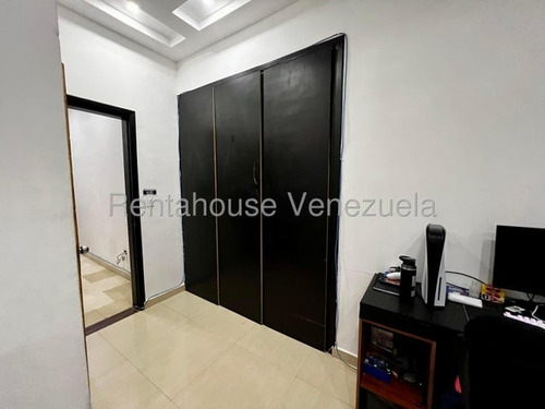 Jv Vende ¡listo Para Mudarte! Este Impecable Apartamento Te Espera. No Pierdas Tiempo Buscando, ¡tu Nuevo Hogar Está Aquí! Agenda Tu Visita Y Enamórate De Él. 25-21041